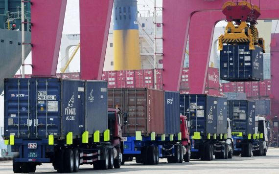 China importeert meer dan het exporteert