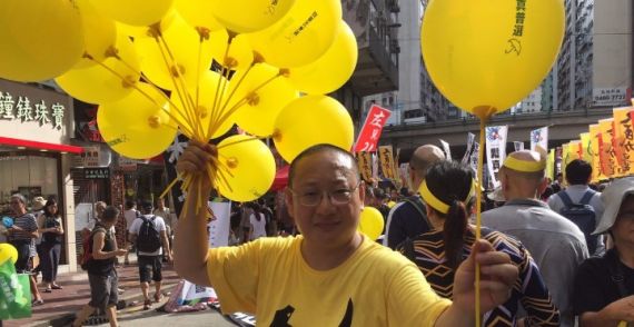 Protestleiders Paraplu-demonstraties aangeklaagd